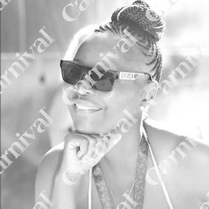 Meet your Posher, Una